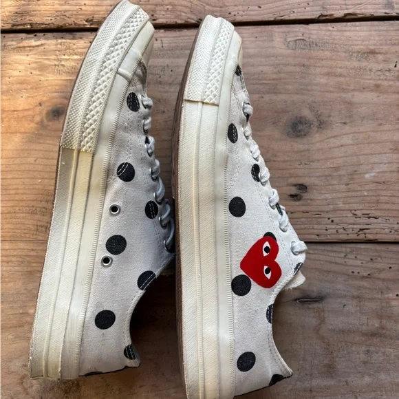 Comme des Garcons PLAY x Converse Sneakers with Black Dots - Picture 6 of 13